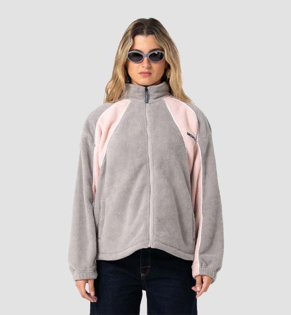 Two Tides Zip Through She